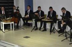 Bayati Araban Beste Padişahım lütfedip Mesruru Şad Eyle Beni